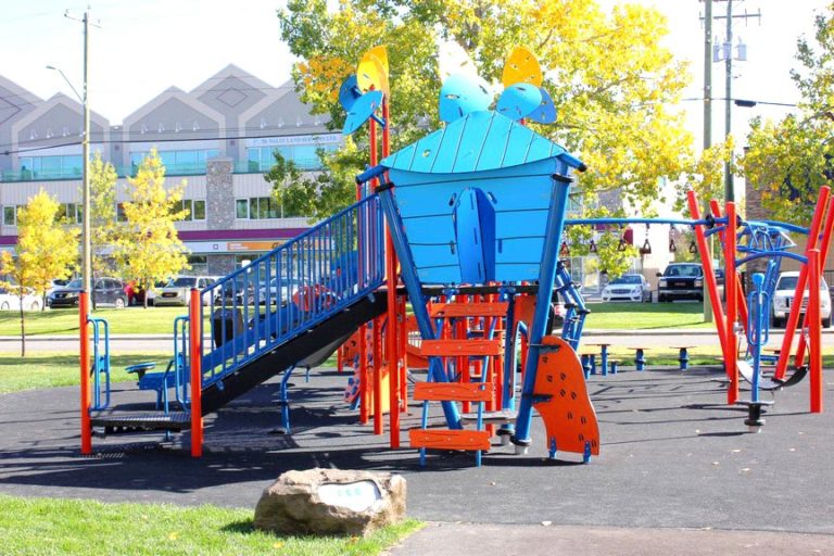 Calgarydaycareschooloutdoorspaceforchildrensplay Calgary